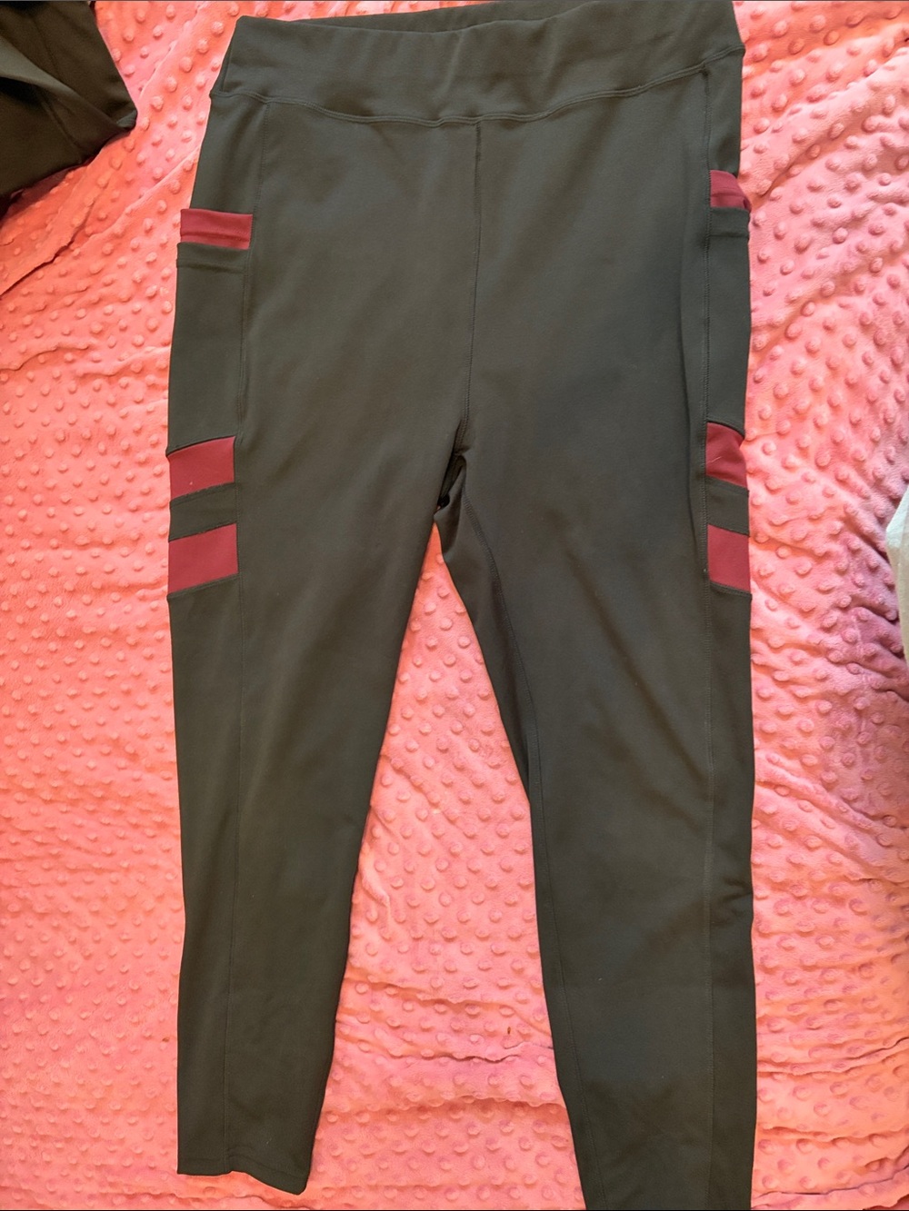 POP Fit Black Leggings with Burgundy Stripe Accents
